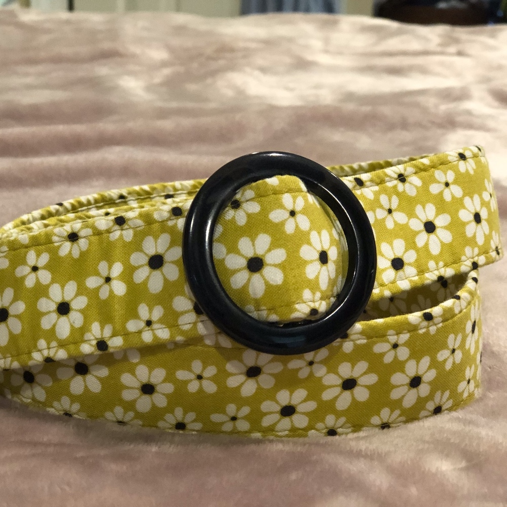 Floral fabric belt - Perfect for summer!